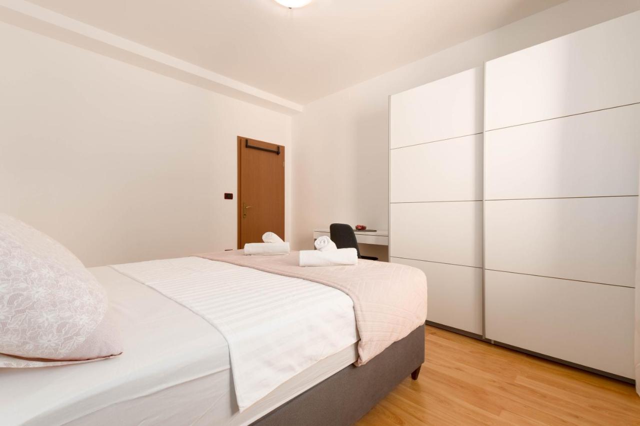 Apartment Lucija, Stinjan Пула Экстерьер фото